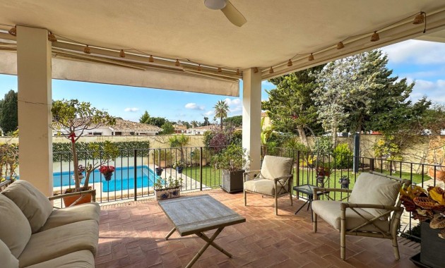Venta - Villa -
Orihuela Costa - Campoamor