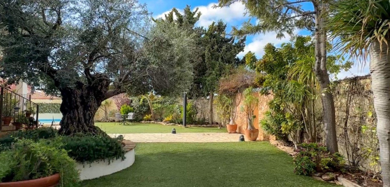 Venta - Villa -
Orihuela Costa - Campoamor