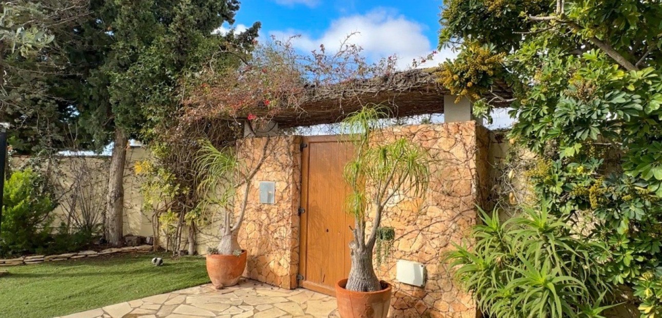 Venta - Villa -
Orihuela Costa - Campoamor