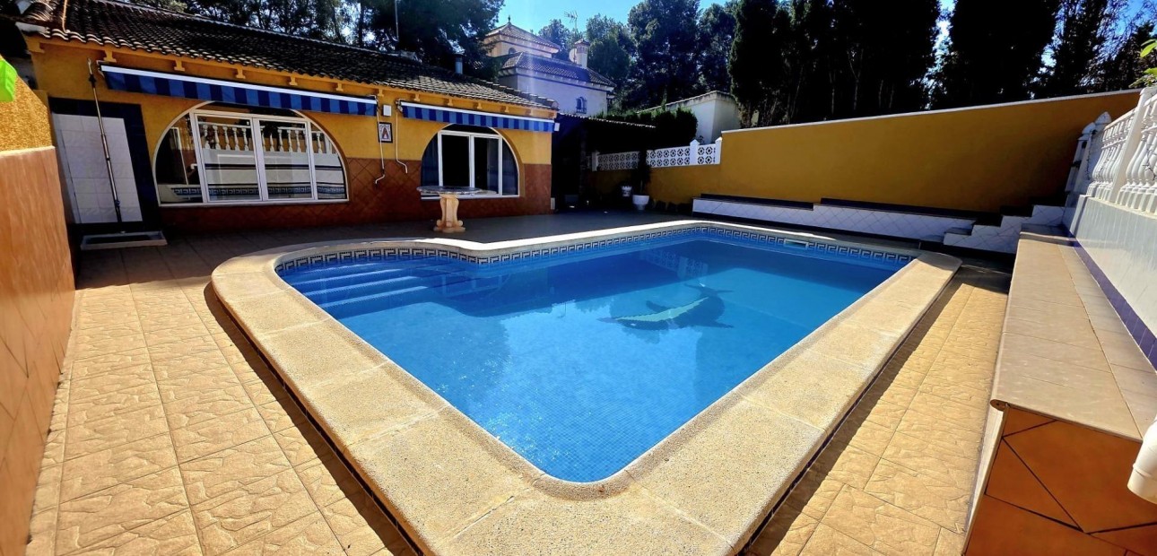 Venta - Villa -
Torrevieja - La siesta