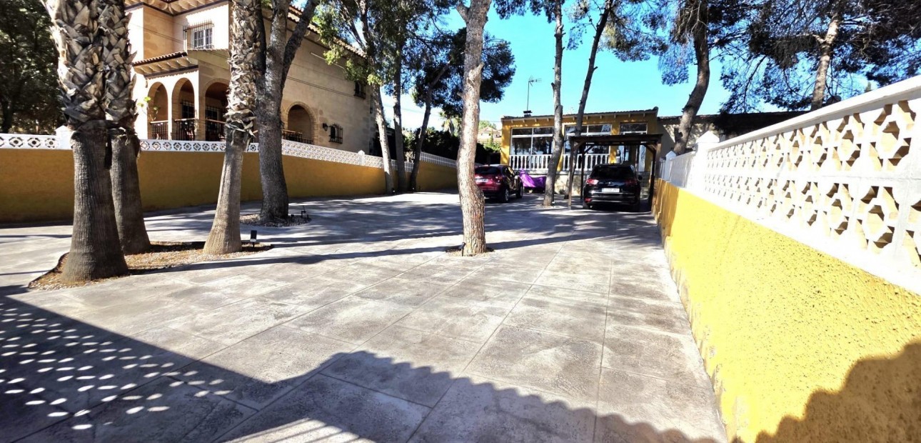 Venta - Villa -
Torrevieja - La siesta