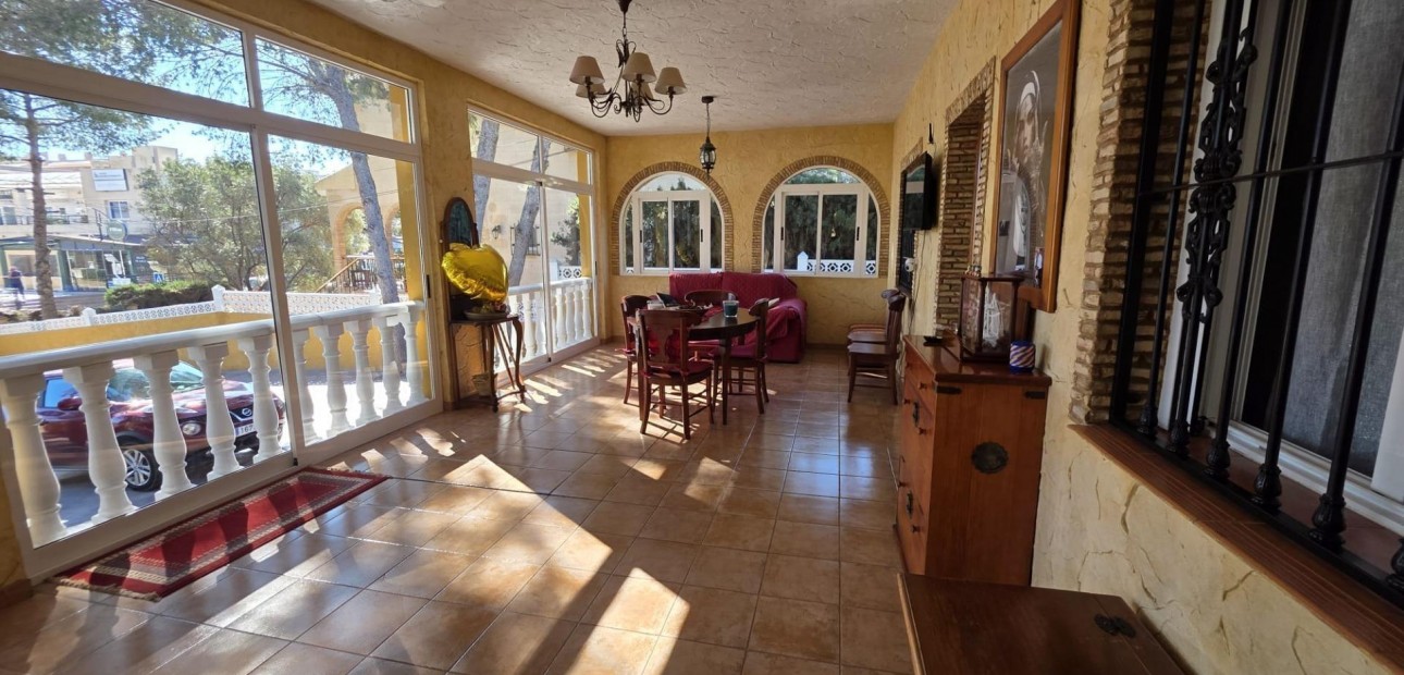 Venta - Villa -
Torrevieja - La siesta