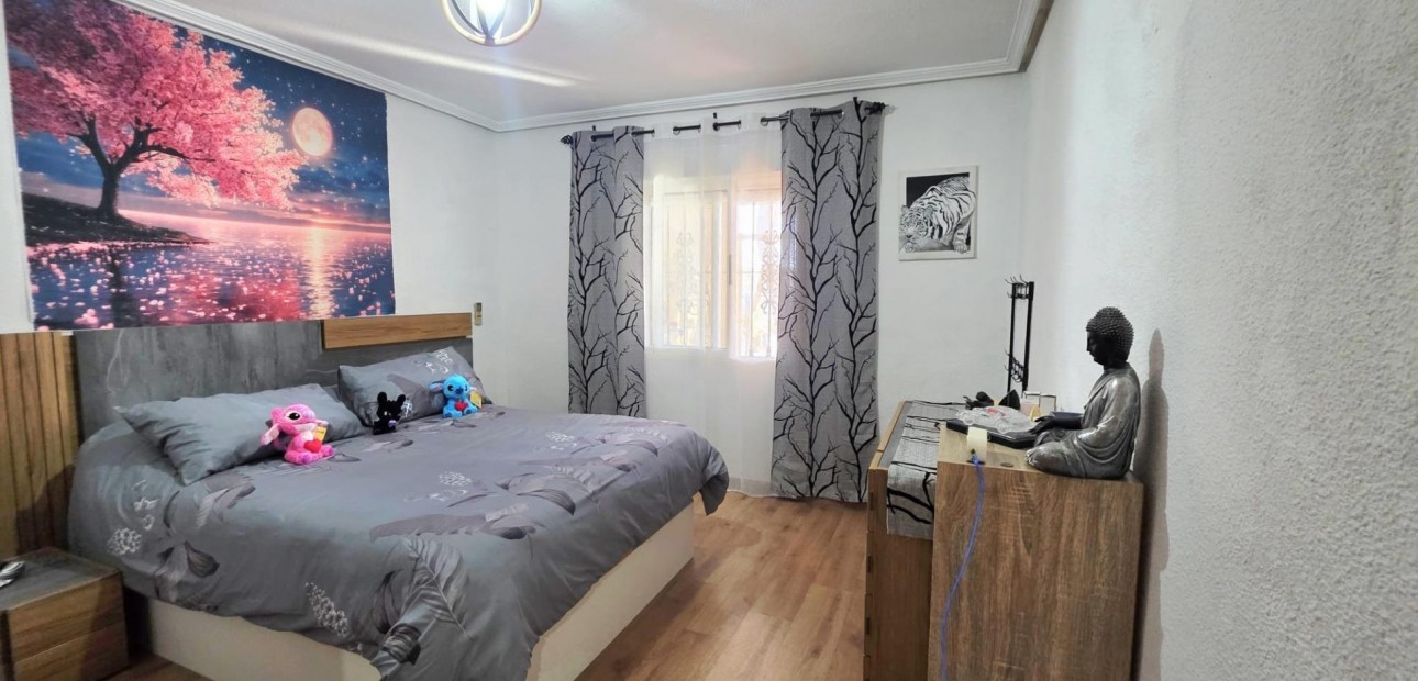 Venta - Villa -
Torrevieja - La siesta