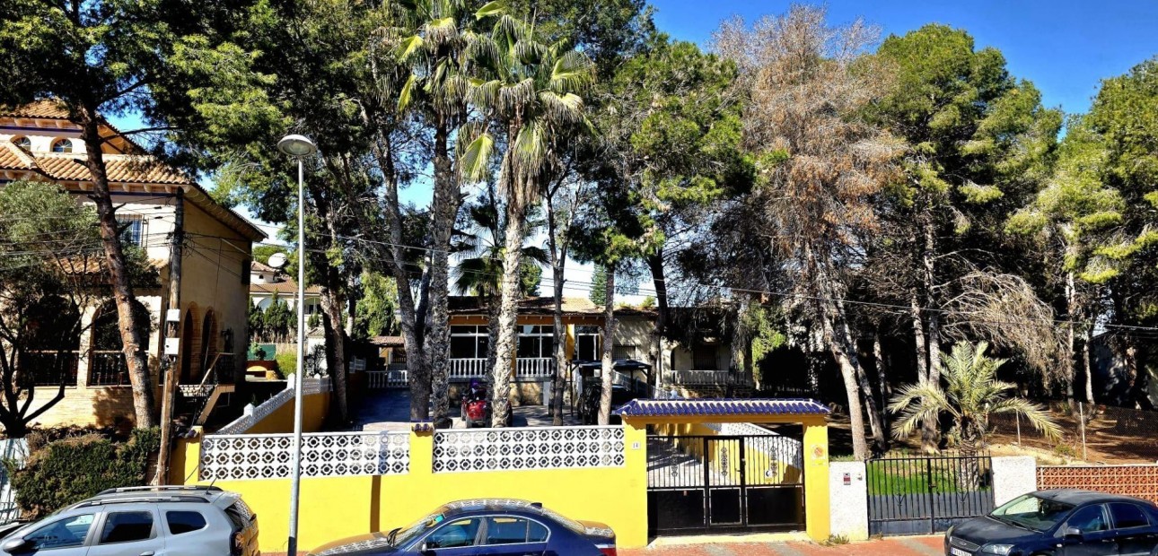 Venta - Villa -
Torrevieja - La siesta