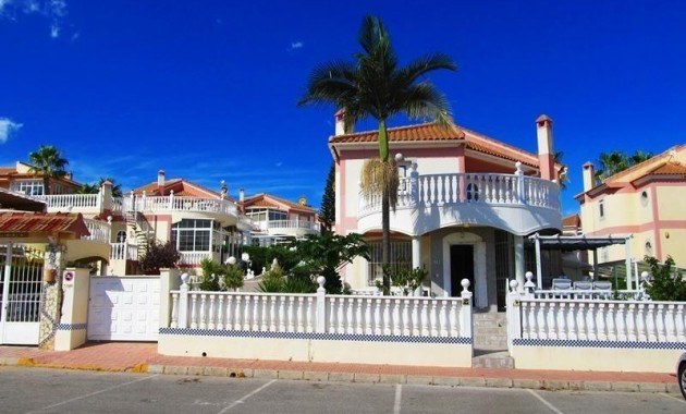 Venta - Villa -
Torrevieja - Aguas Nuevas