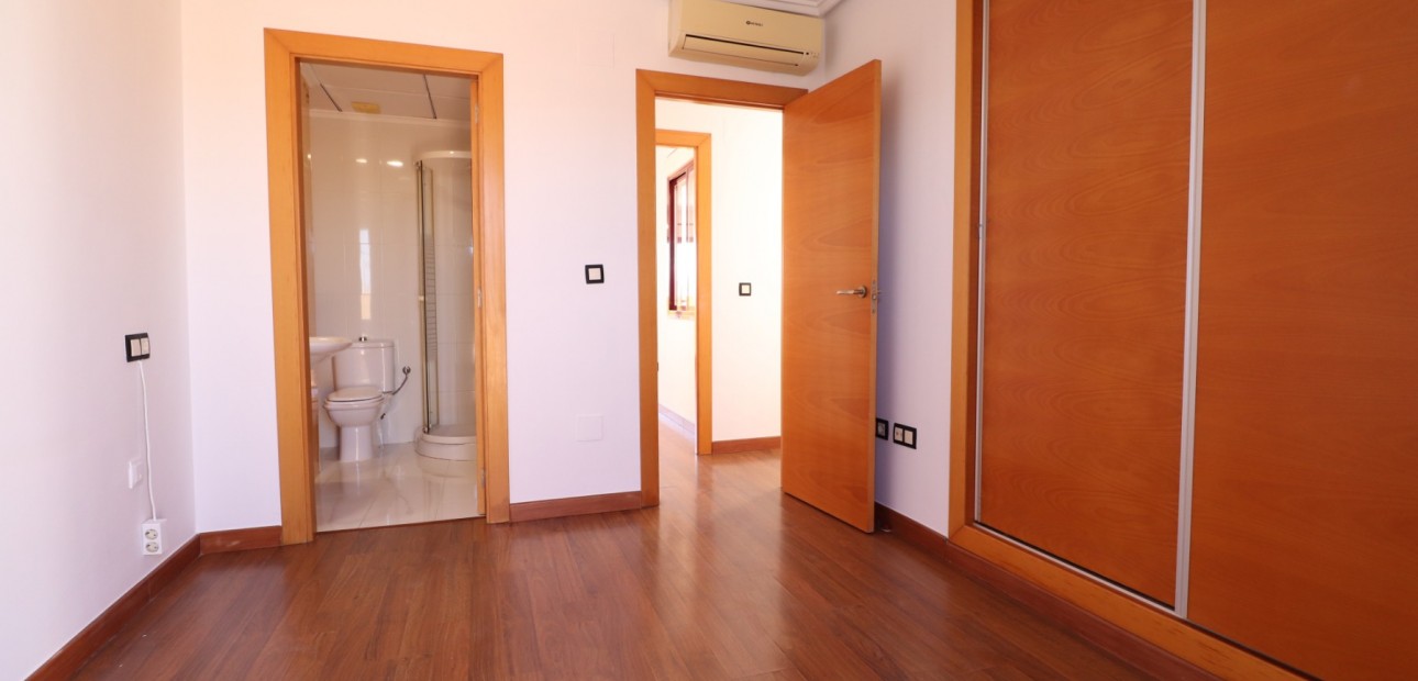 Herverkoop - Appartement / flat -
Formentera del Segura - Formentera - Village