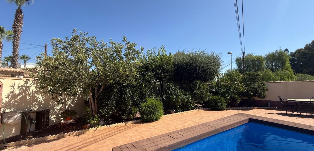 Venta - Villa -
Torrevieja - Los Balcones - Los Altos del Edén