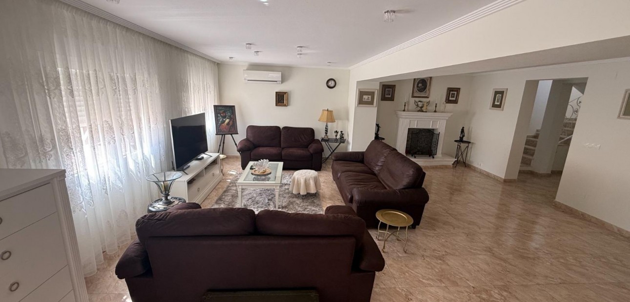 Venta - Villa -
Torrevieja - Los Balcones - Los Altos del Edén