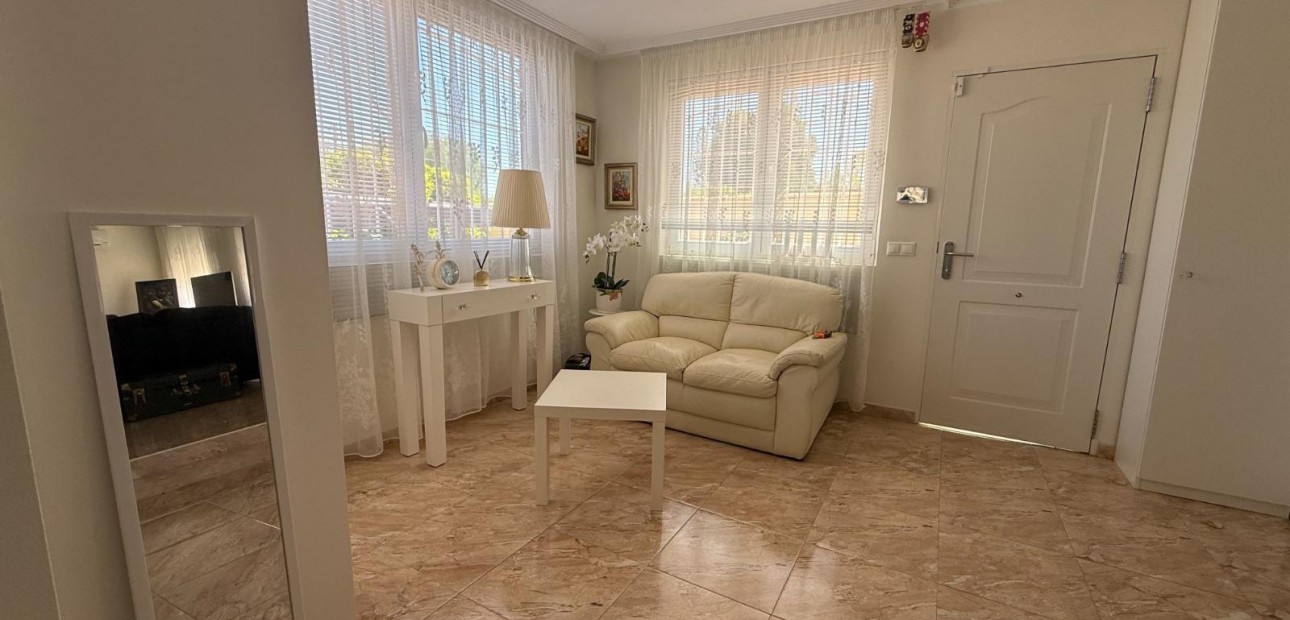 Venta - Villa -
Torrevieja - Los Balcones - Los Altos del Edén