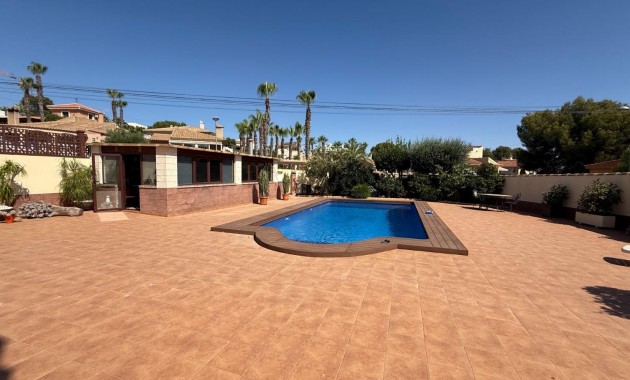 Venta - Villa -
Torrevieja - Los Balcones - Los Altos del Edén