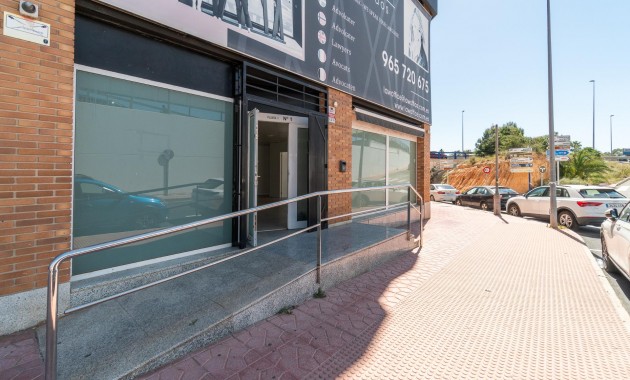 Long time Rental - Commercial Unit -
Orihuela Costa - Playa Flamenca
