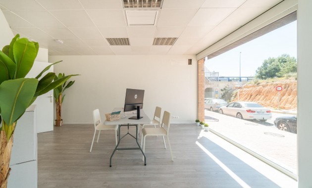 Long time Rental - Commercial Unit -
Orihuela Costa - Playa Flamenca