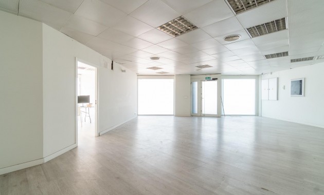 Long time Rental - Commercial Unit -
Orihuela Costa - Playa Flamenca