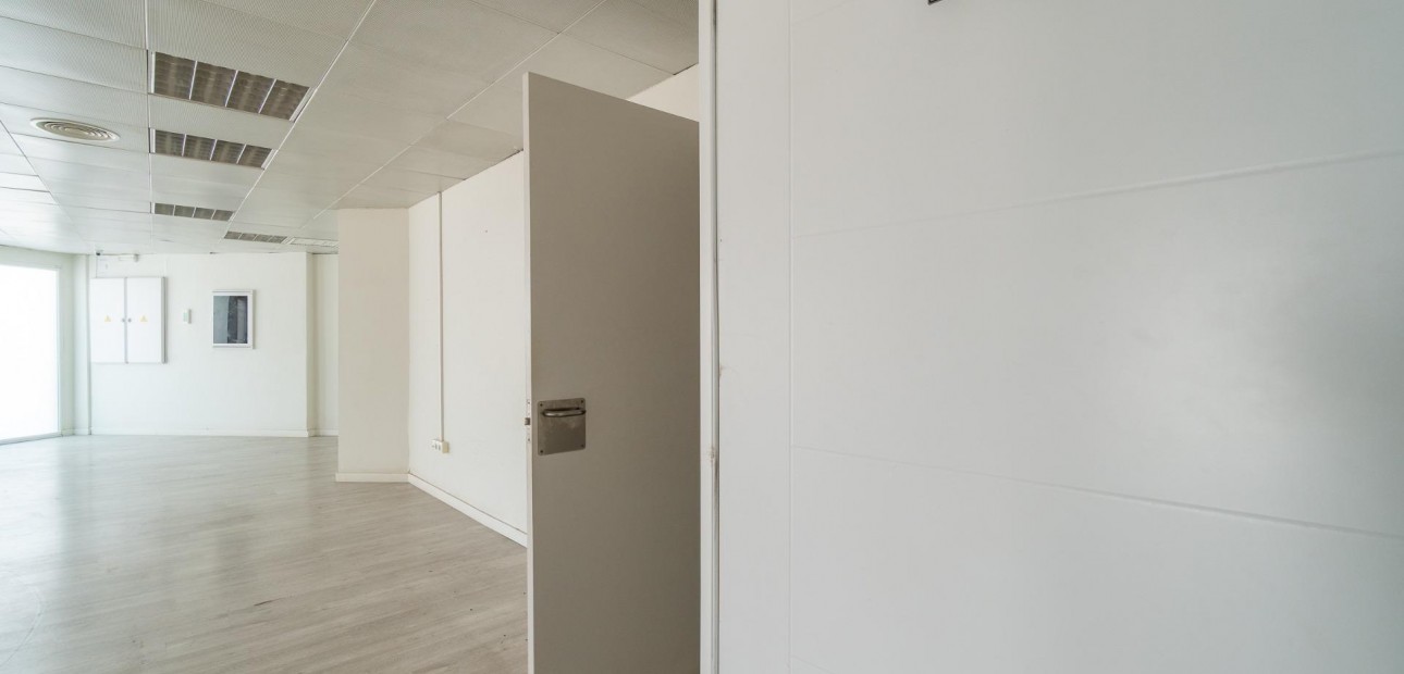 Long time Rental - Commercial Unit -
Orihuela Costa - Playa Flamenca