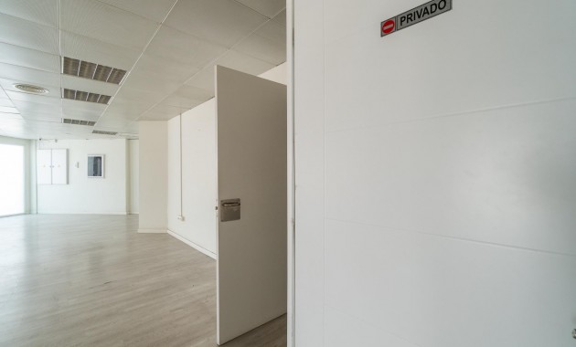 Long time Rental - Commercial Unit -
Orihuela Costa - Playa Flamenca