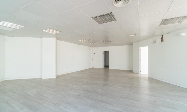 Long time Rental - Commercial Unit -
Orihuela Costa - Playa Flamenca