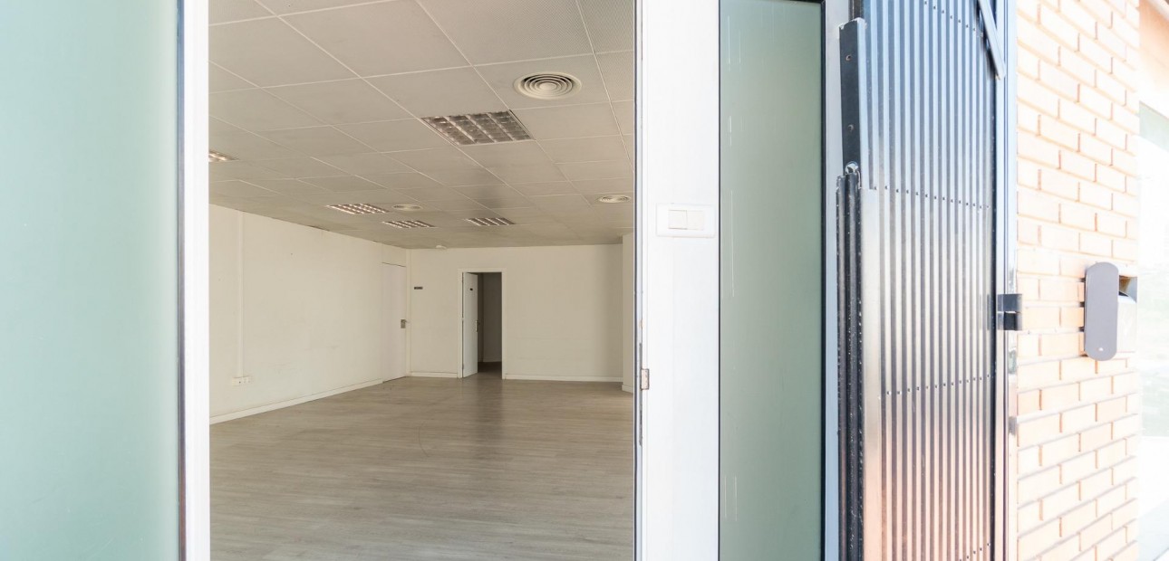 Long time Rental - Commercial Unit -
Orihuela Costa - Playa Flamenca