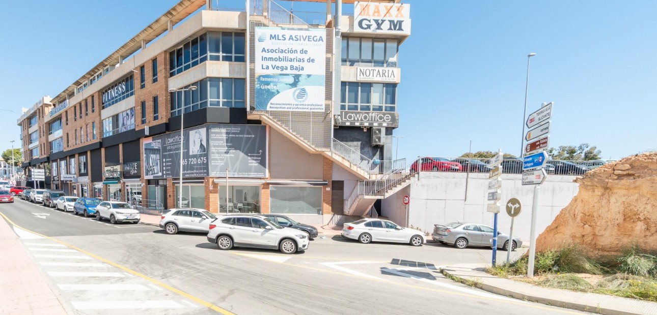 Long time Rental - Commercial Unit -
Orihuela Costa - Playa Flamenca