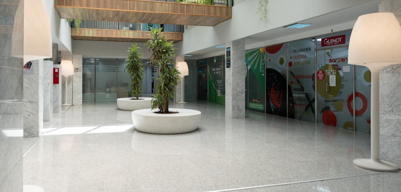 Long time Rental - Commercial Unit -
Orihuela Costa - Playa Flamenca