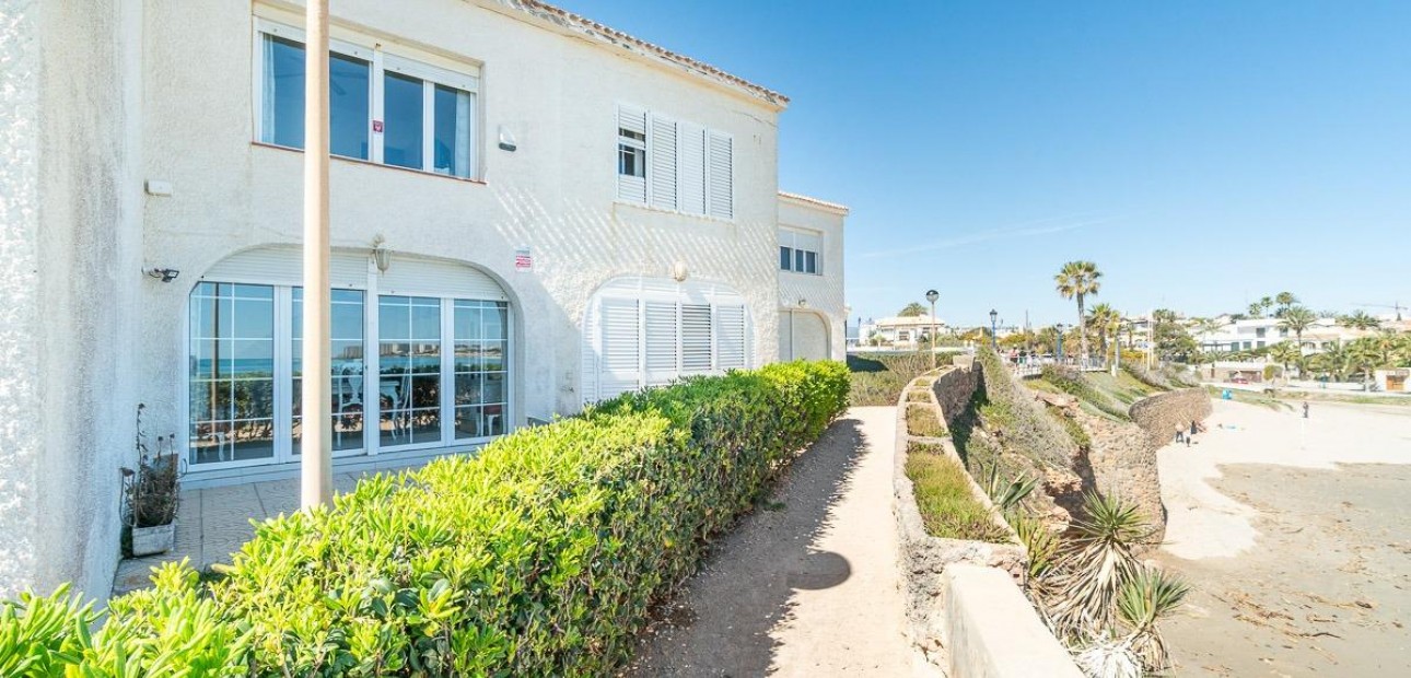 Venta - Terraced house -
Orihuela Costa - Playa Flamenca