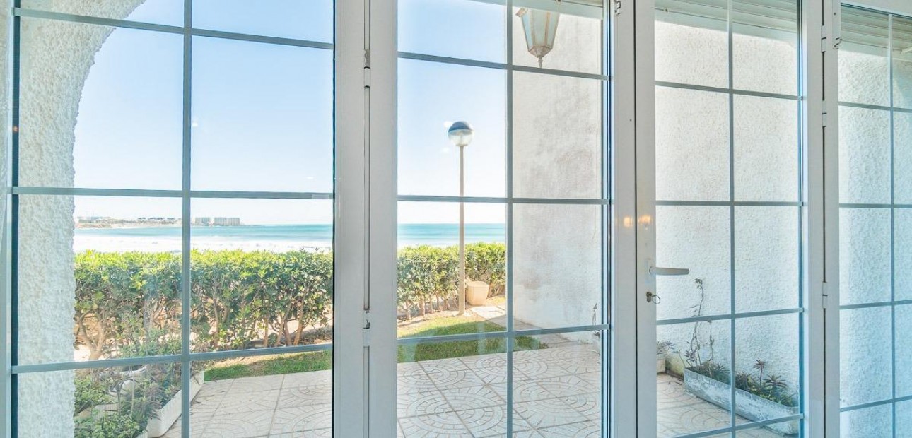 Venta - Terraced house -
Orihuela Costa - Playa Flamenca