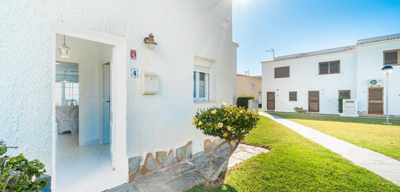 Venta - Terraced house -
Orihuela Costa - Playa Flamenca