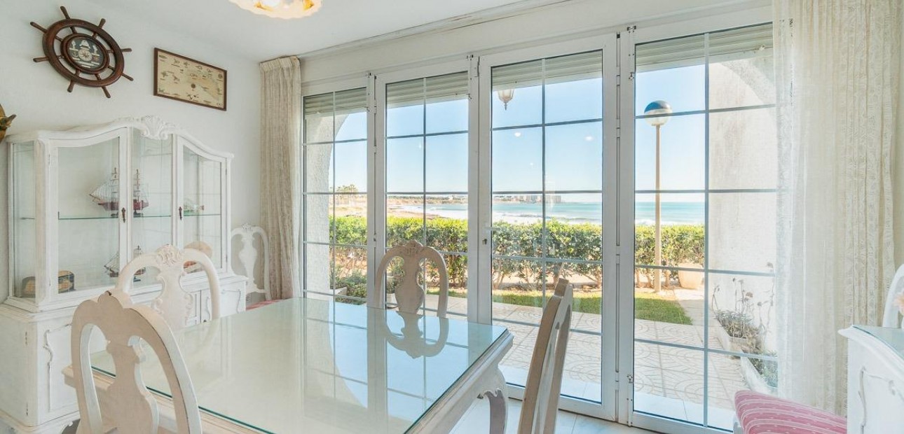 Venta - Terraced house -
Orihuela Costa - Playa Flamenca