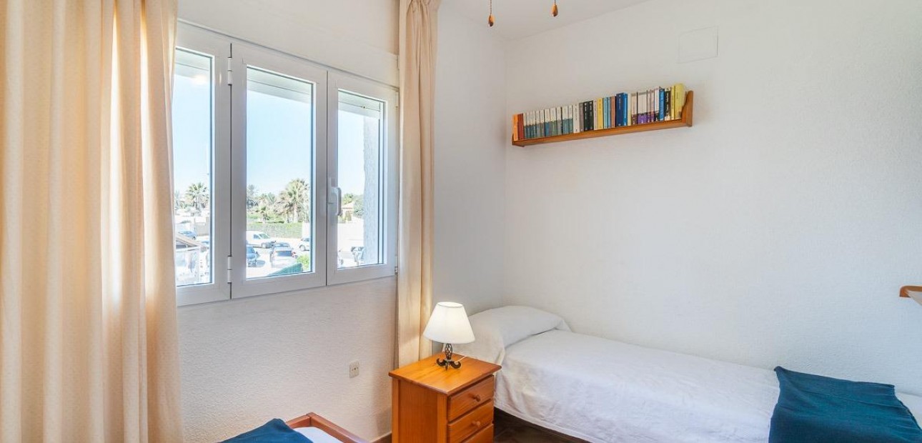 Venta - Terraced house -
Orihuela Costa - Playa Flamenca