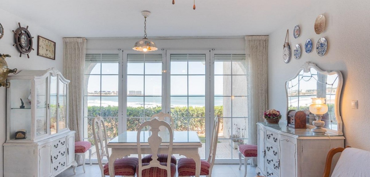 Venta - Terraced house -
Orihuela Costa - Playa Flamenca