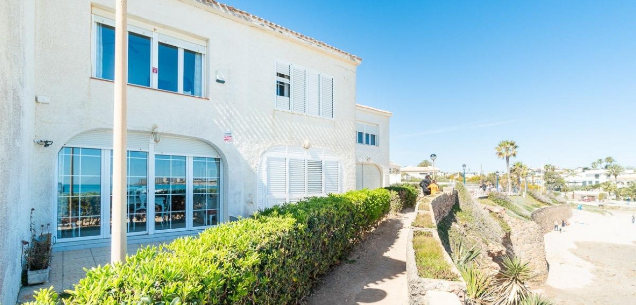 Venta - Terraced house -
Orihuela Costa - Playa Flamenca