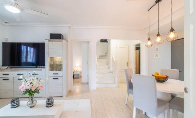 Venta - Villa -
Orihuela Costa - Zeniamar-Horizonte-La Campana