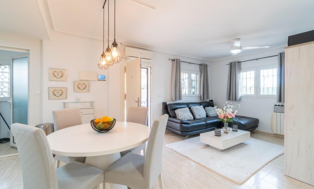 Venta - Villa -
Orihuela Costa - Zeniamar-Horizonte-La Campana