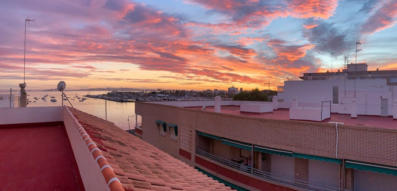 Venta - Apartamento / piso -
San Pedro del Pinatar - Lo pagan