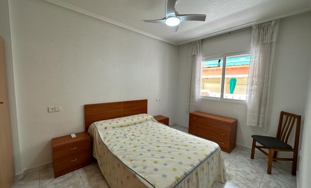 Venta - Apartamento / piso -
San Pedro del Pinatar - Lo pagan