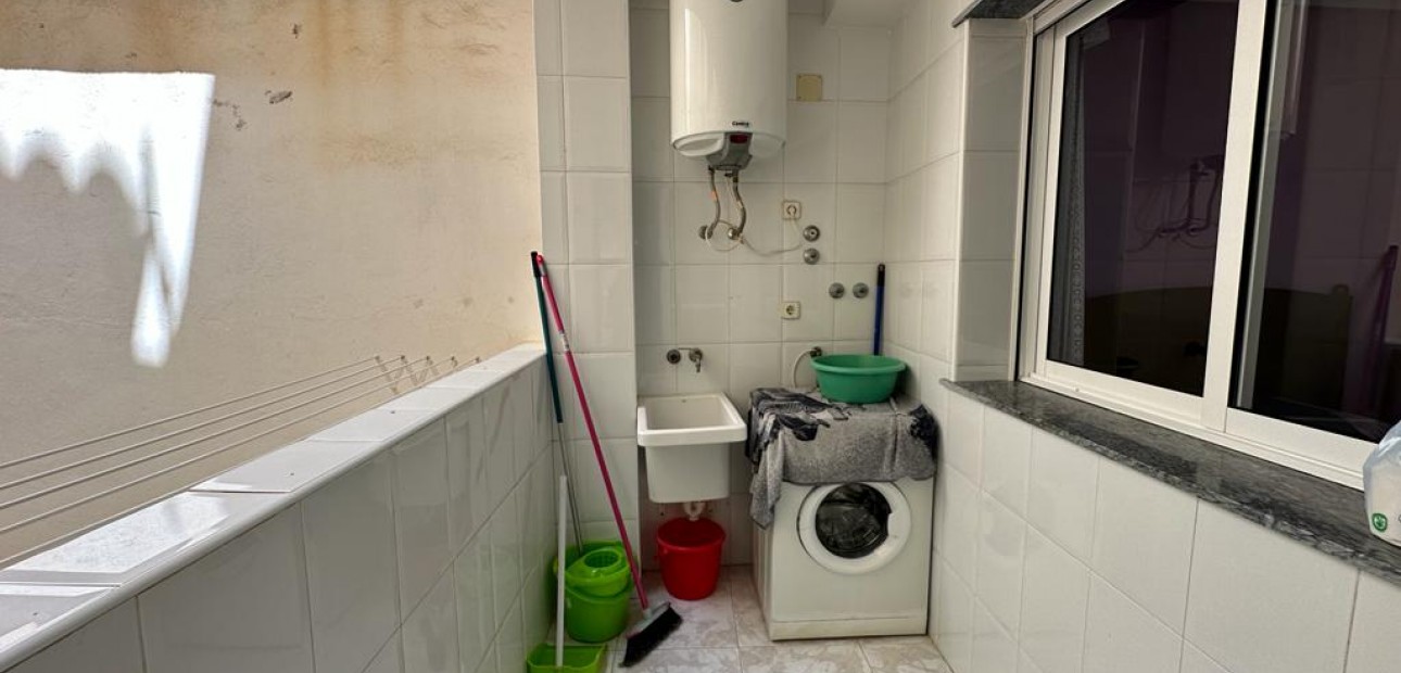 Venta - Apartamento / piso -
San Pedro del Pinatar - Lo pagan