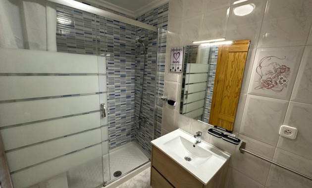 Venta - Apartamento / piso -
San Pedro del Pinatar - Lo pagan