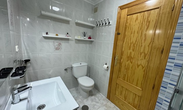 Venta - Apartamento / piso -
San Pedro del Pinatar - Lo pagan