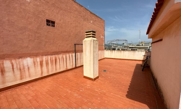 Venta - Apartamento / piso -
San Pedro del Pinatar - Lo pagan