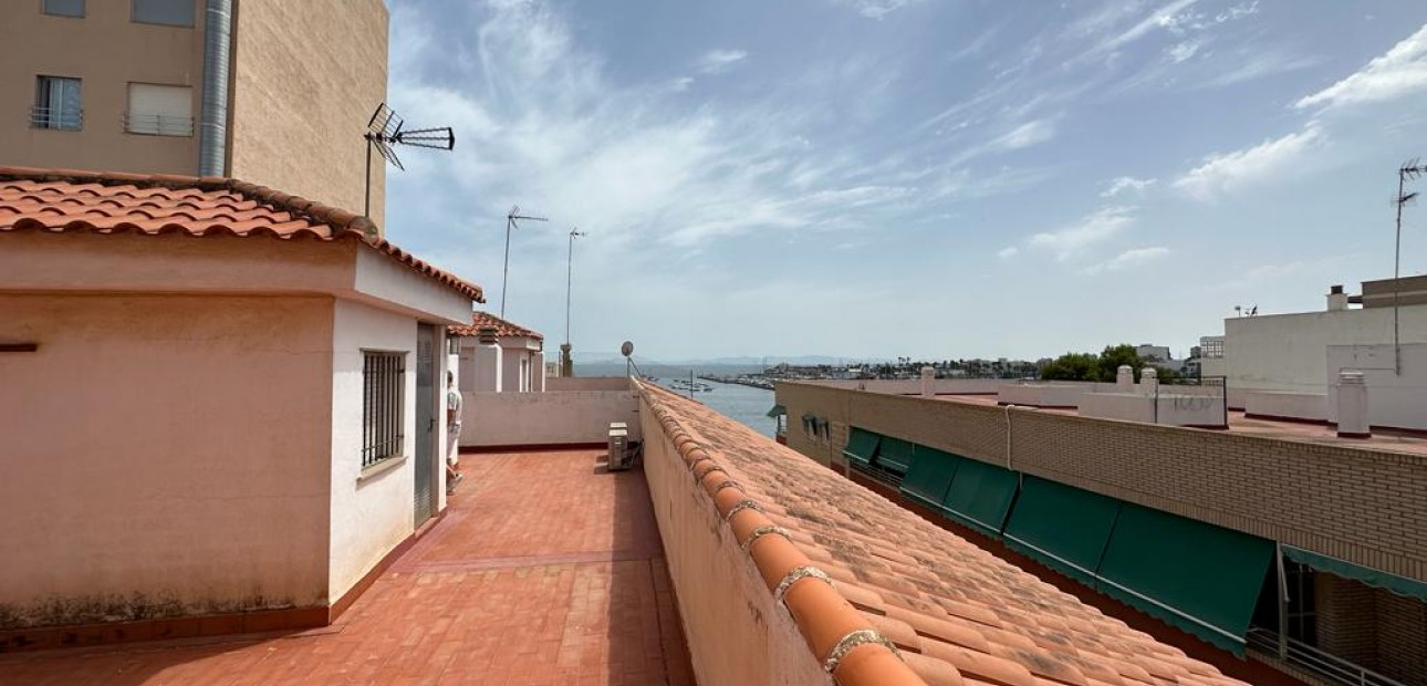 Venta - Apartamento / piso -
San Pedro del Pinatar - Lo pagan