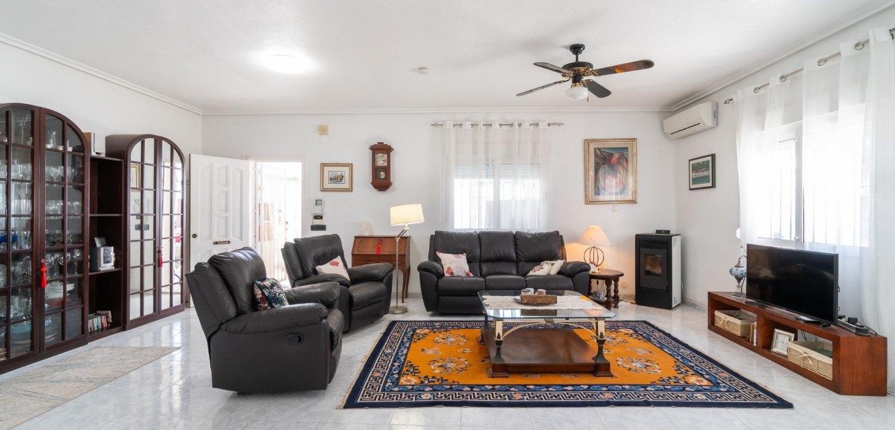 Venta - Villa -
Orihuela Costa - La Zenia