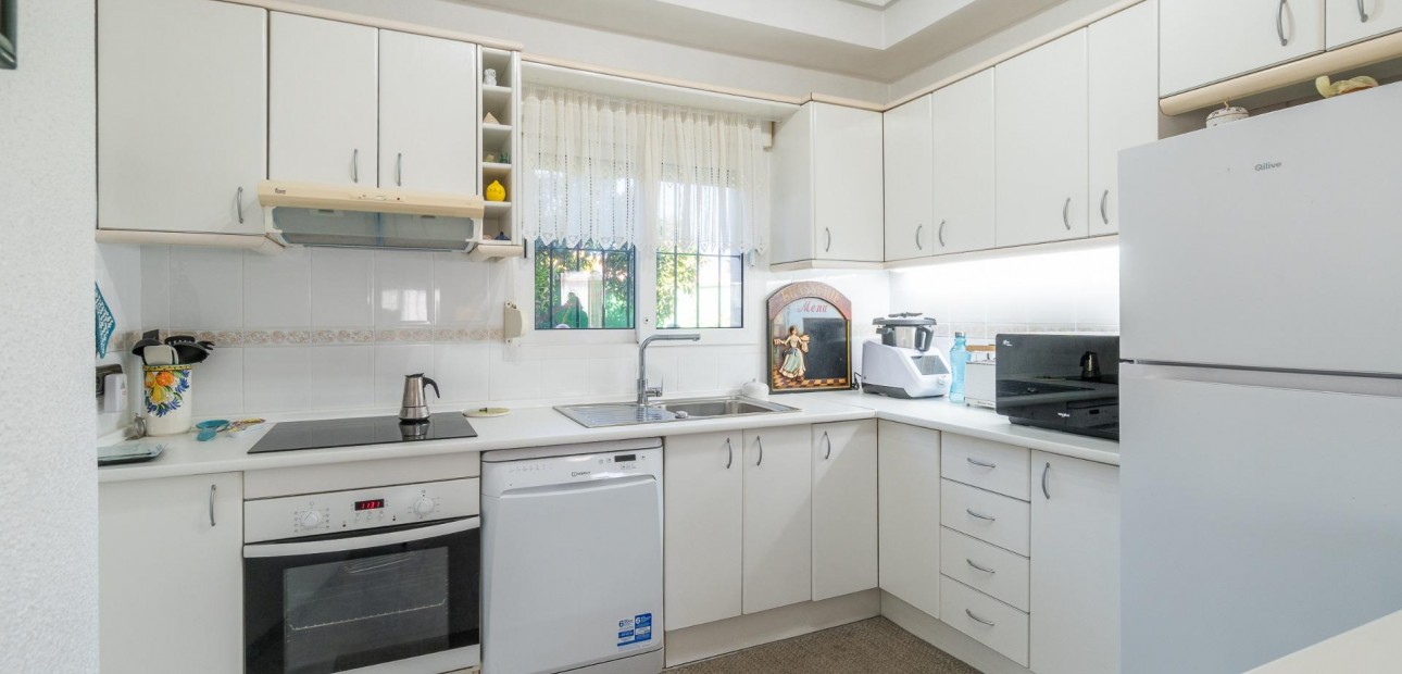 Venta - Villa -
Orihuela Costa - La Zenia