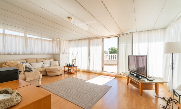 Venta - Villa -
Orihuela Costa - La Zenia