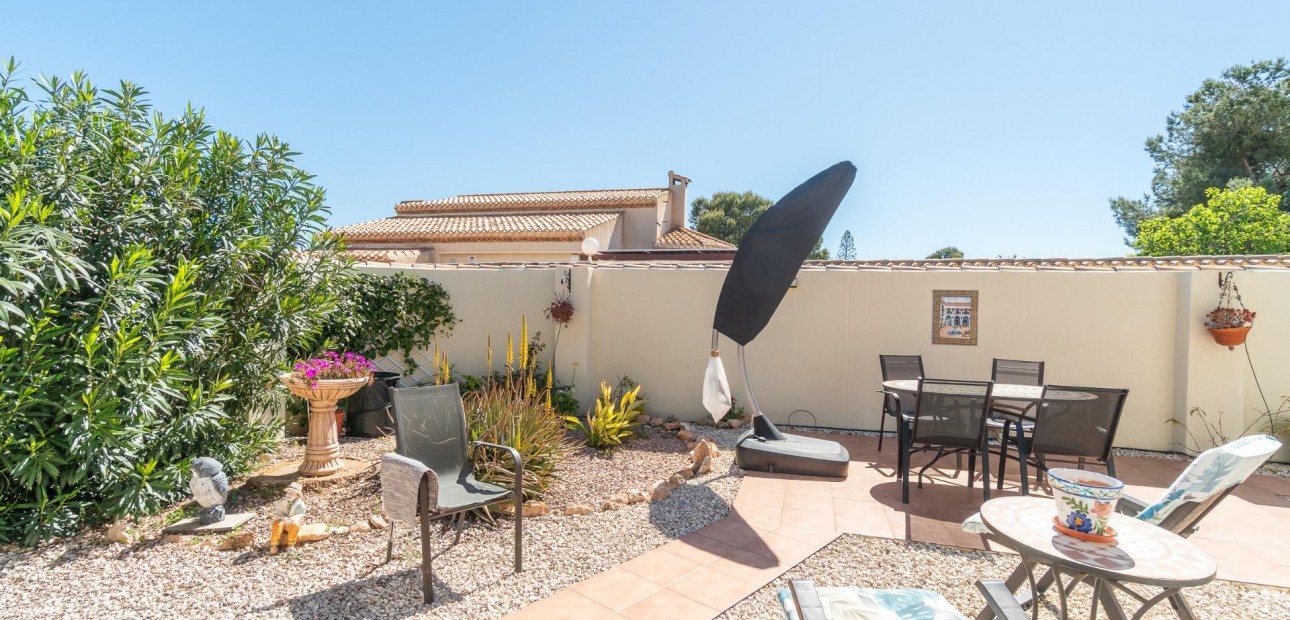 Venta - Villa -
Orihuela Costa - La Zenia