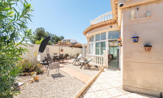 Venta - Villa -
Orihuela Costa - La Zenia