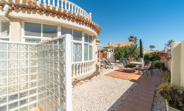 Venta - Villa -
Orihuela Costa - La Zenia