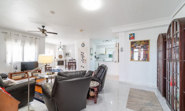 Venta - Villa -
Orihuela Costa - La Zenia