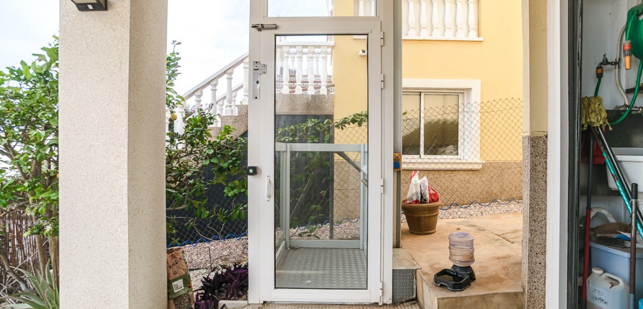 Venta - Villa -
San Fulgencio - urb.la marina