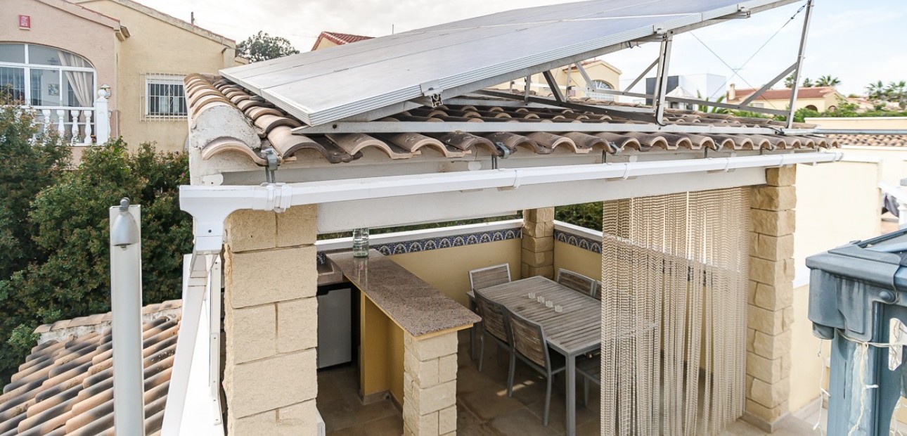 Venta - Villa -
San Fulgencio - urb.la marina