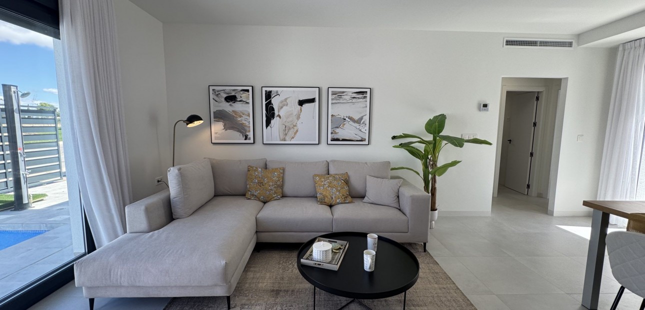 Nueva construcción  - Villa -
Roldan