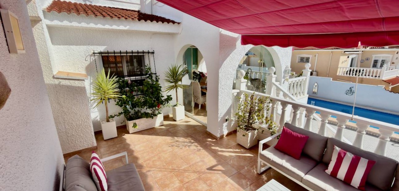 Herverkoop - Villa -
Ciudad Quesada